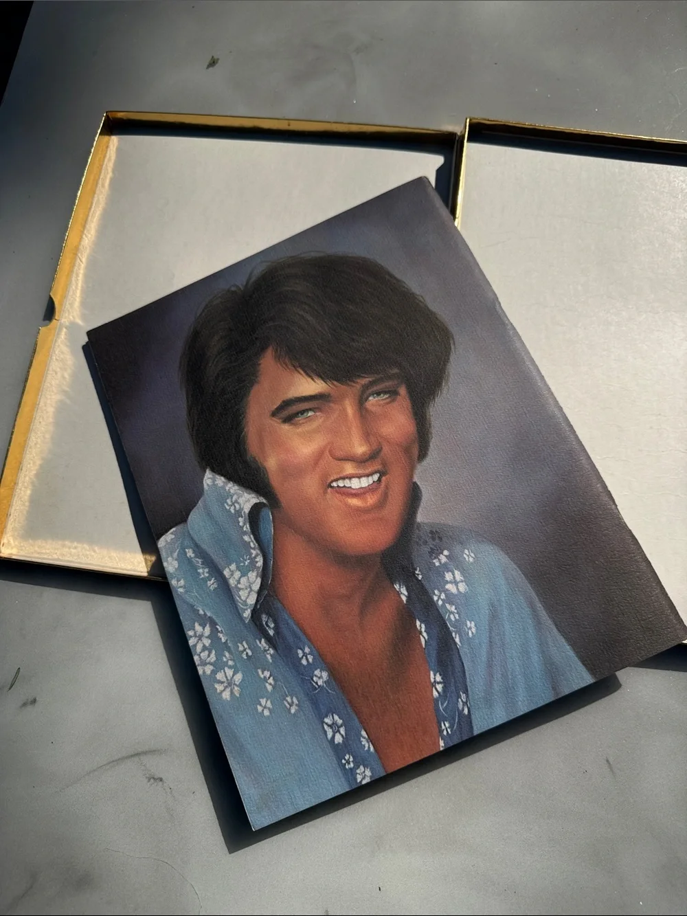 Official Elvis Gold and Black Concert Photo Album1977